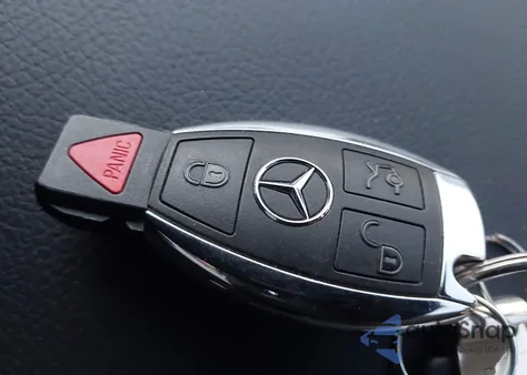 2016 Mercedes-Benz Glc 300 4Matic из США, поврежденный, VIN WDC0G4KB1GF029946